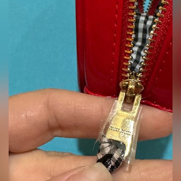 Miu Miu Round Mini Coin Pouch - Picture 14 of 16